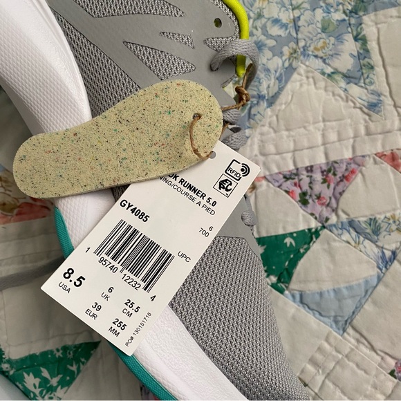 NWT Grey and green Reebok runner 5.0 running shoes 8.5 Women’s #running - Picture 3 of 6